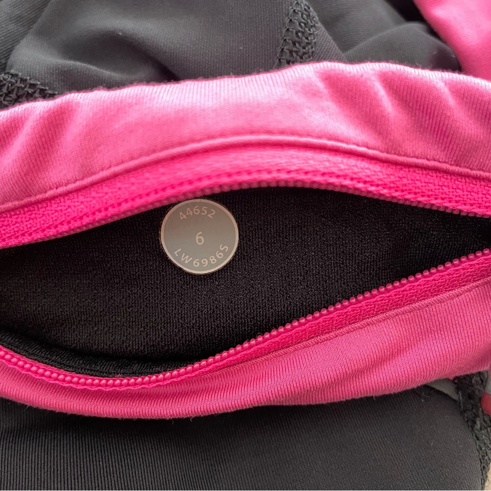 Lululemon crop leggings size 6 - Picture 6 of 11